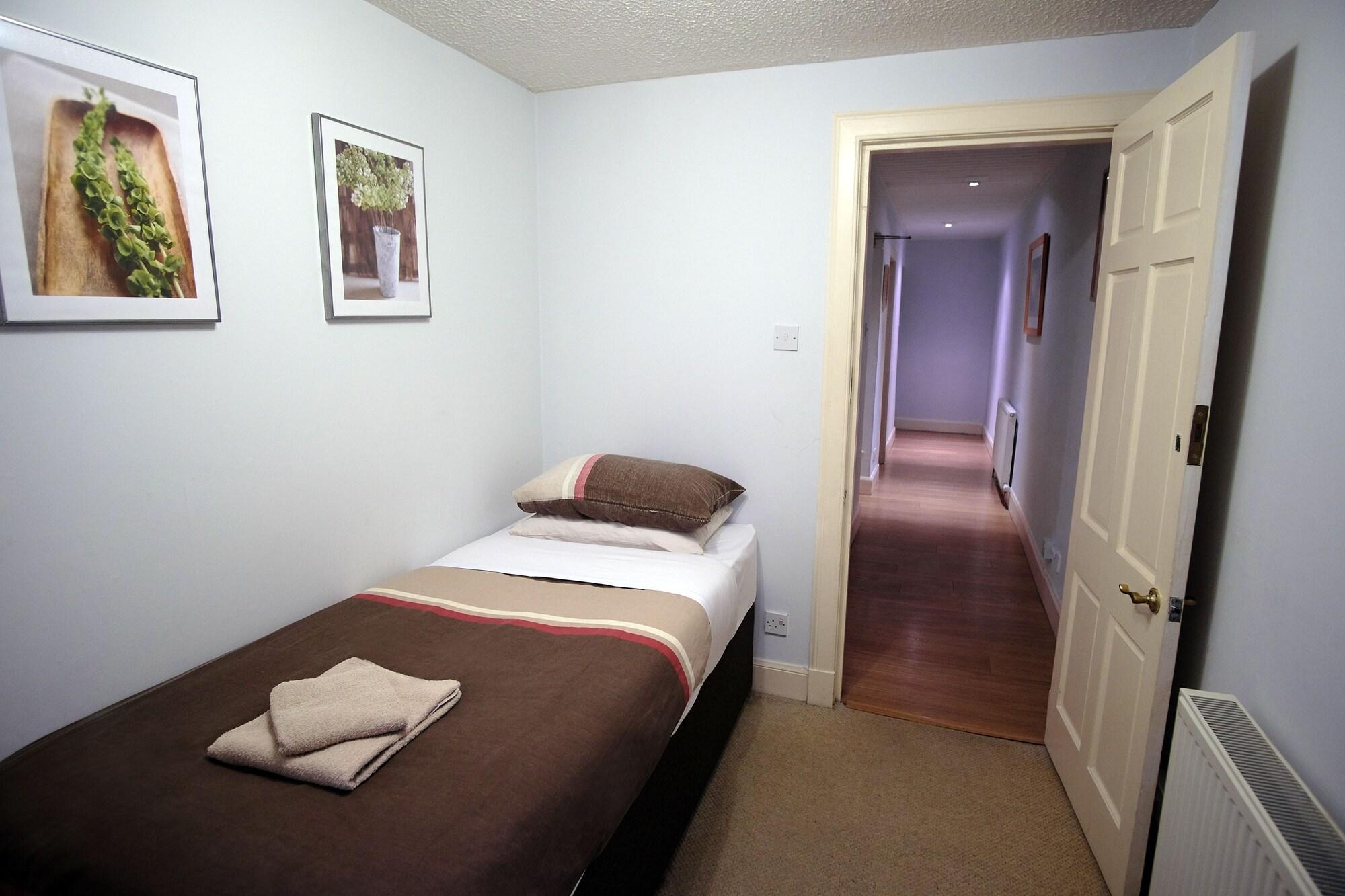 Regent House Hotel - City Centre Hotel Единбург Екстериор снимка