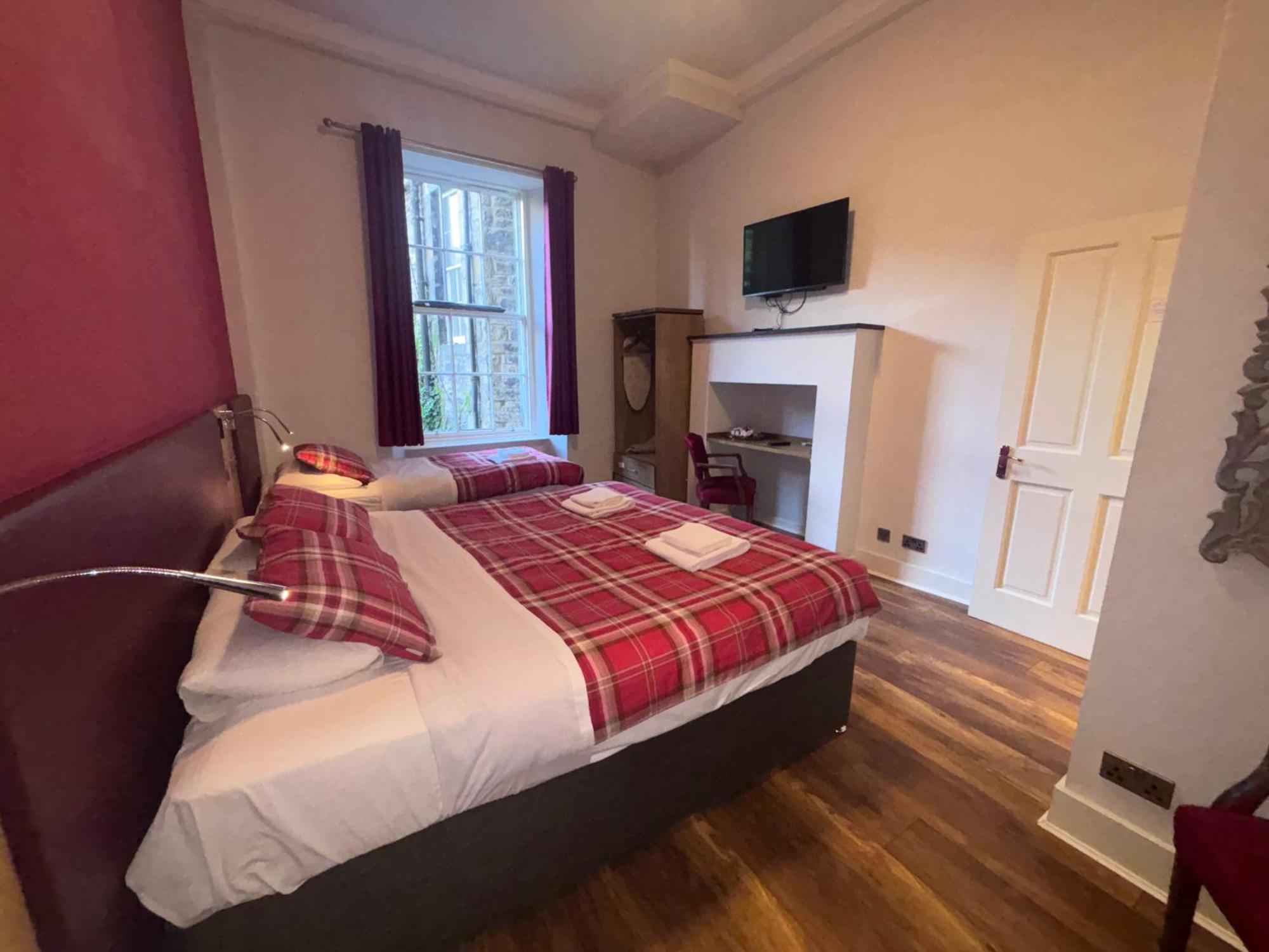 Regent House Hotel - City Centre Hotel Единбург Екстериор снимка
